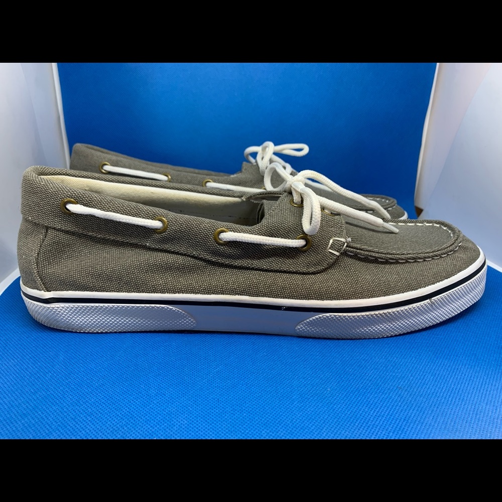 ST.JOHN'S BAY Gray Canvas Casual Memory Foam Boat Shoes Men's Size 13 M. - Picture 2 of 11
